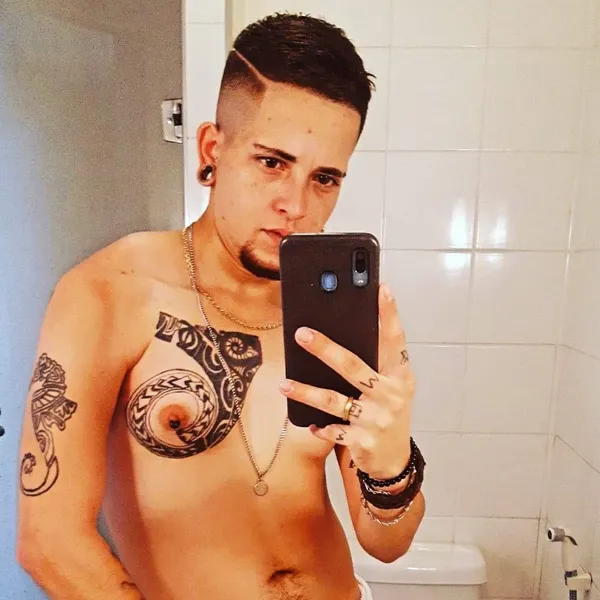 Yuri Homem Trans's BabeWiki Profile