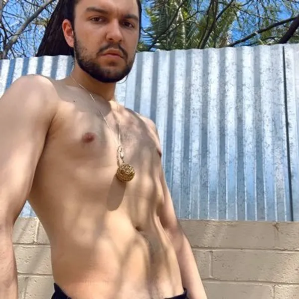 Zekron Grey's photo 7