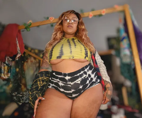 Zen Willows's BabeWiki Profile