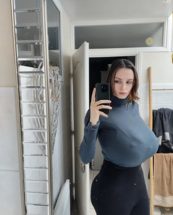 Zoepcbh's BabeWiki Profile